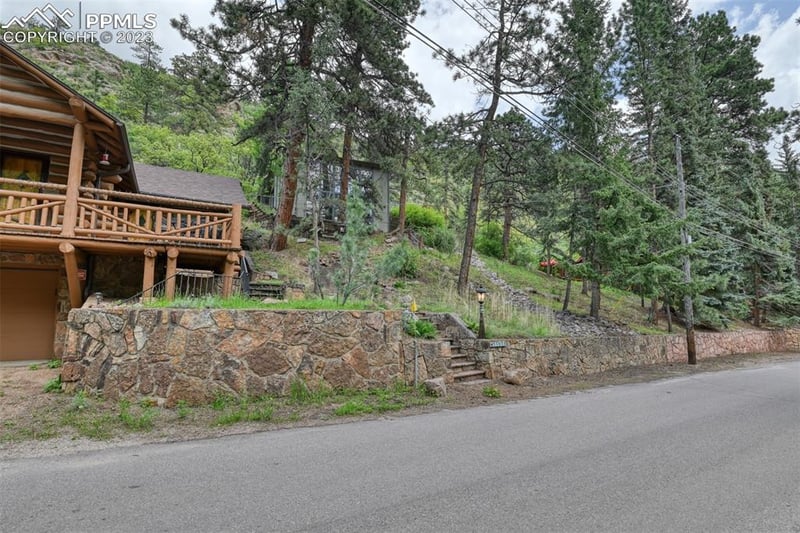 11050 Belvidere Ave, Green Mountain Falls, CO 80819