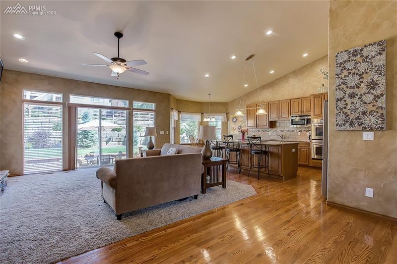 1106 Spectrum Loop, Colorado Springs, CO 80921