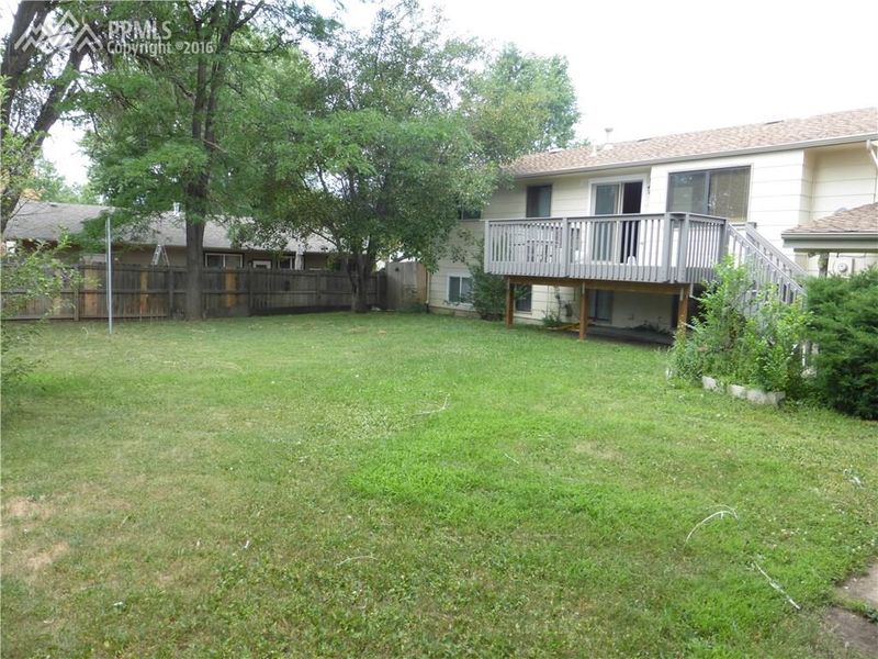 1107 Martin Dr, Colorado Springs, CO 80915