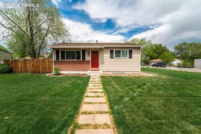 1107 Maxwell St, Colorado Springs, CO 80906