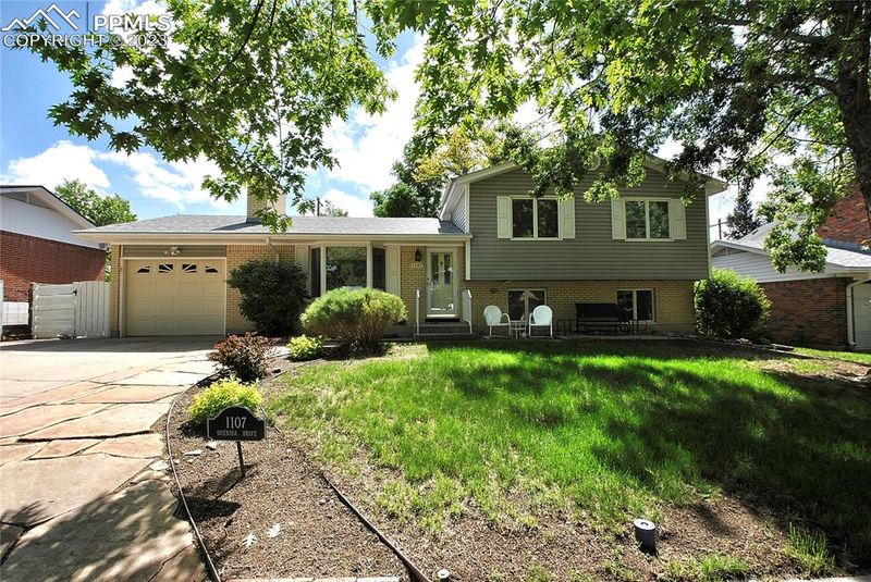 1107 Querida Dr, Colorado Springs, CO 80909