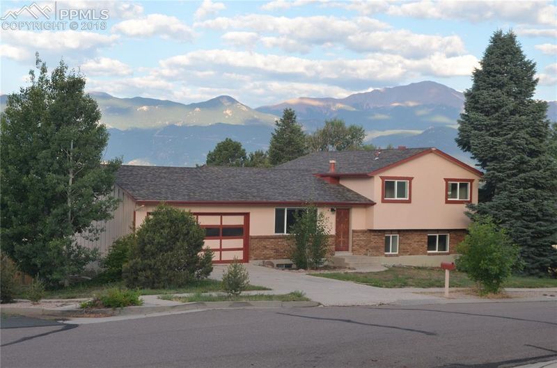1107 Stanton St, Colorado Springs, CO 80907