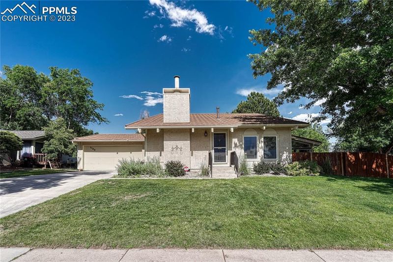 1109 Panorama Dr, Colorado Springs, CO 80904