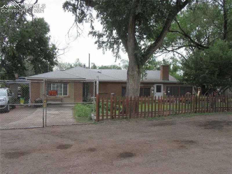 1109 Race St, Colorado Springs, CO 80904