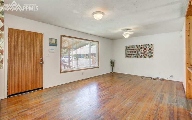 111 Cornell St, Colorado Springs, CO 80911