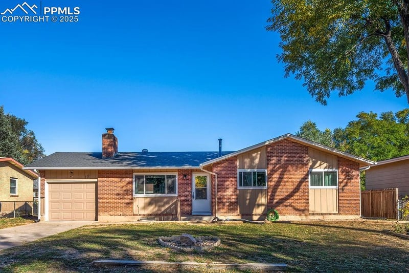 111 Dartmouth St, Colorado Springs, CO 80911