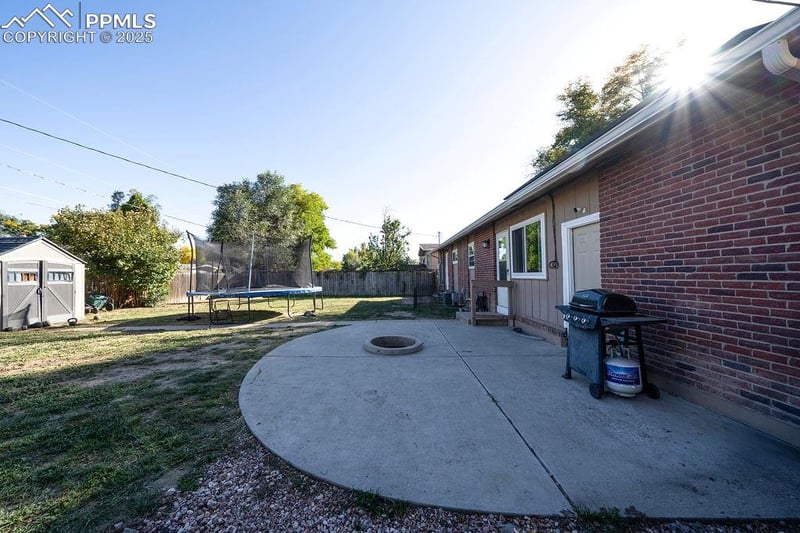 111 Dartmouth St, Colorado Springs, CO 80911