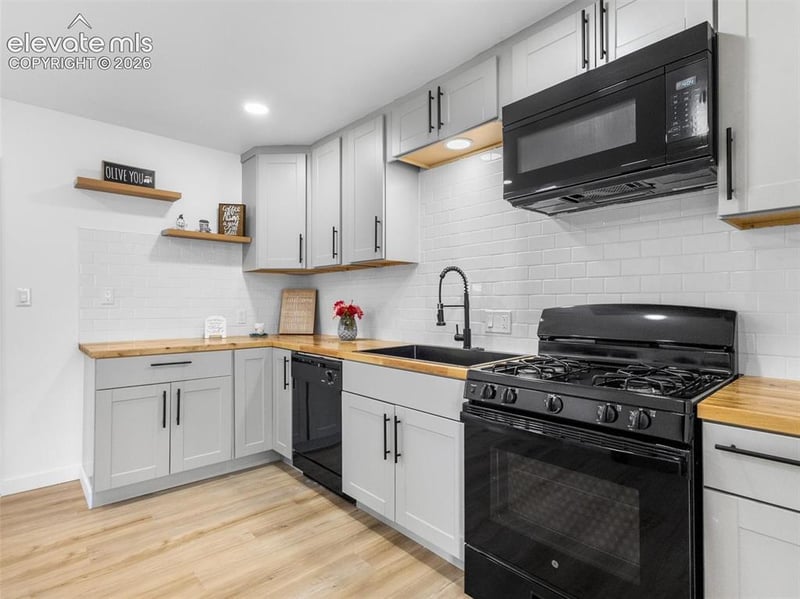1110 Montrose Ave, Colorado Springs, CO 80905