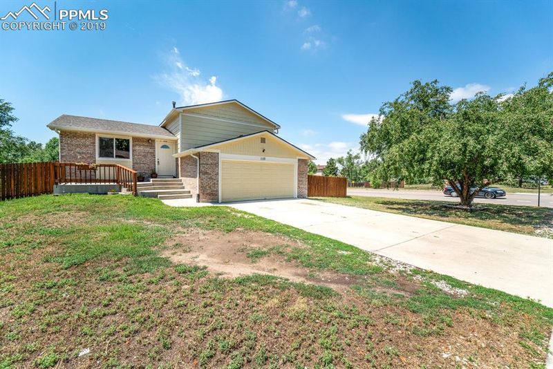 1110 W Nolte Dr, Colorado Springs, CO 80916