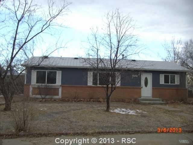 1111 Maxwell St, Colorado Springs, CO 80906