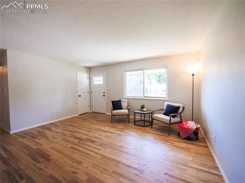 1111 Yosemite Dr, Colorado Springs, CO 80910
