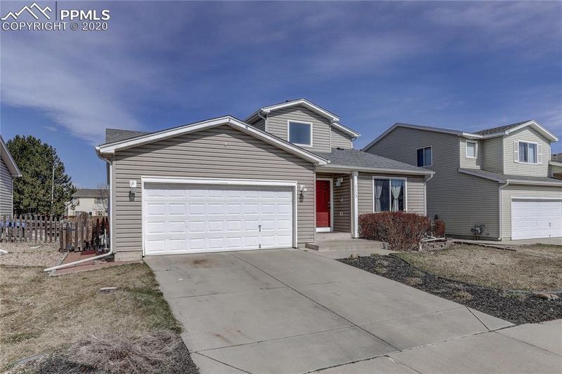 1113 Fall River Cir, Longmont, CO 80504