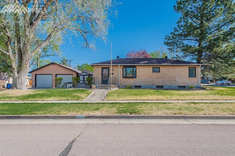 1114 Clinton Way, Colorado Springs, CO 80907