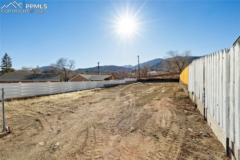 1114 Modes St, Colorado Springs, CO 80904