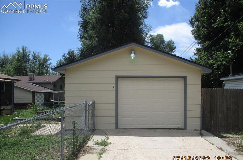 1114 Querida Dr, Colorado Springs, CO 80909