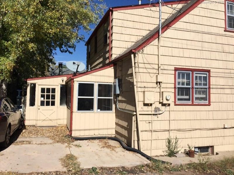 1114 N Walnut St, Colorado Springs, CO 80905