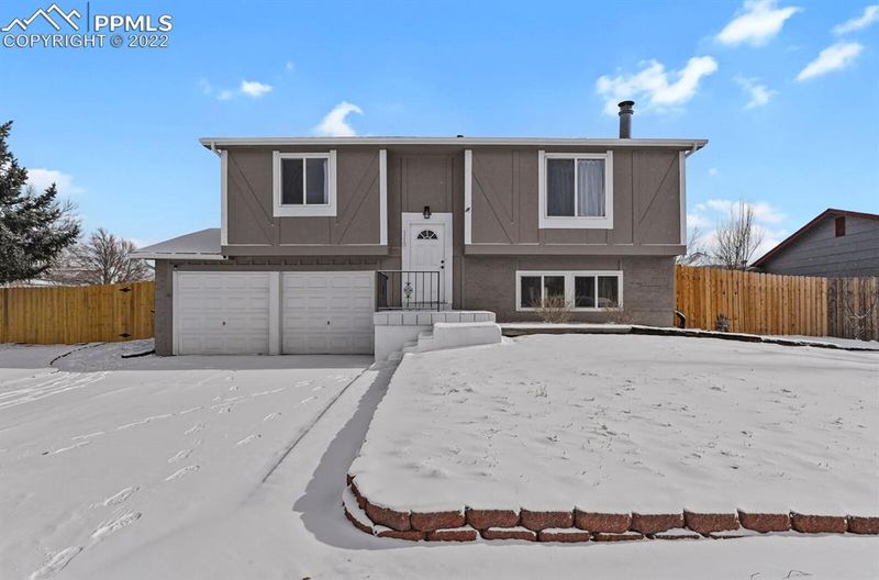 1115 Jet Wing Cir, Colorado Springs, CO 80916