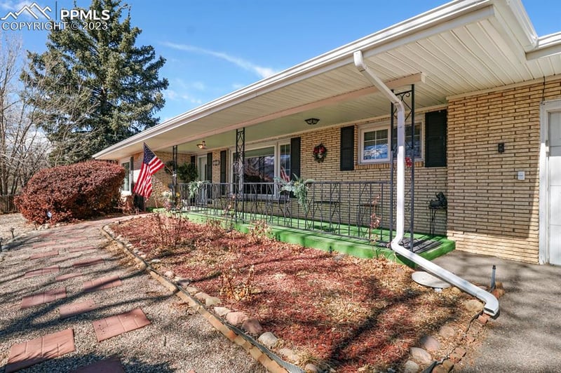 1118 Acacia Dr, Colorado Springs, CO 80907