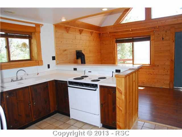 112 Blue Spruce Rd, Divide, CO 80814