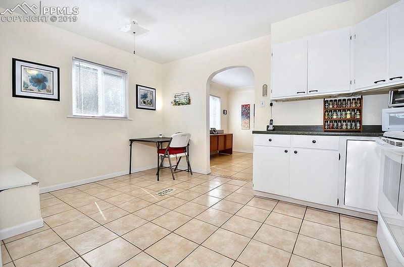 1120 E High St, Colorado Springs, CO 80903