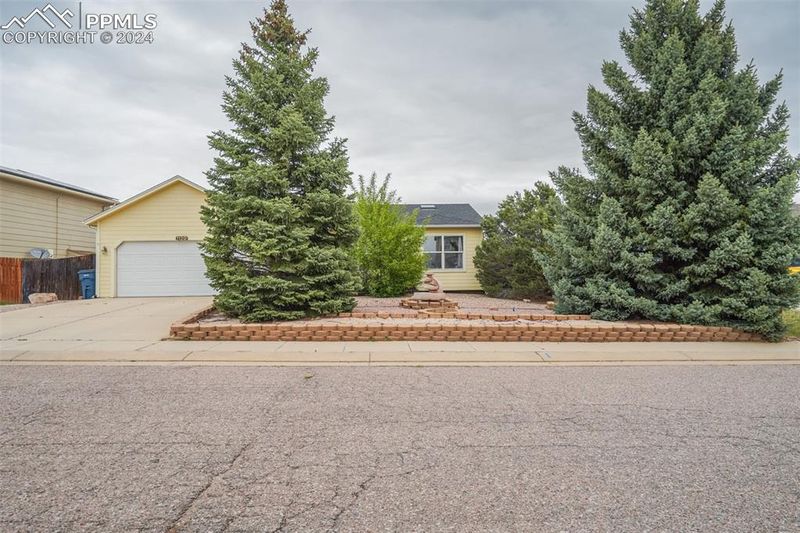 1120 Modell Dr, Colorado Springs, CO 80911