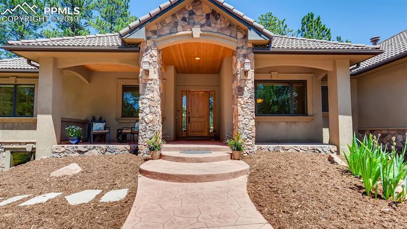 1120 Scottswood Dr, Monument, CO 80132