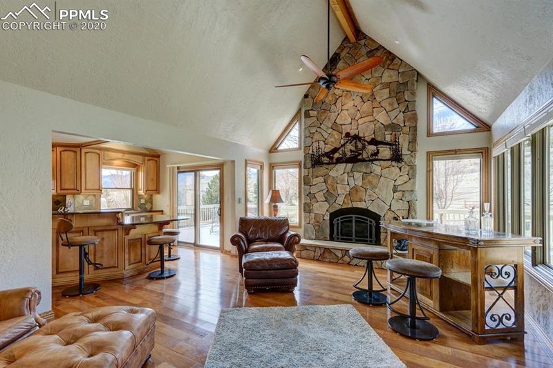 1120 N War Eagle Dr, Colorado Springs, CO 80919
