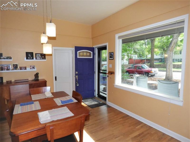 1122 N Arcadia St, Colorado Springs, CO 80903