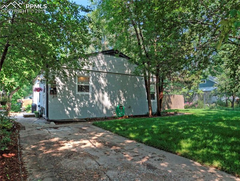 1122 N Prospect St, Colorado Springs, CO 80903