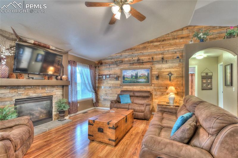11225 Palmers Green Dr, Peyton, CO 80831
