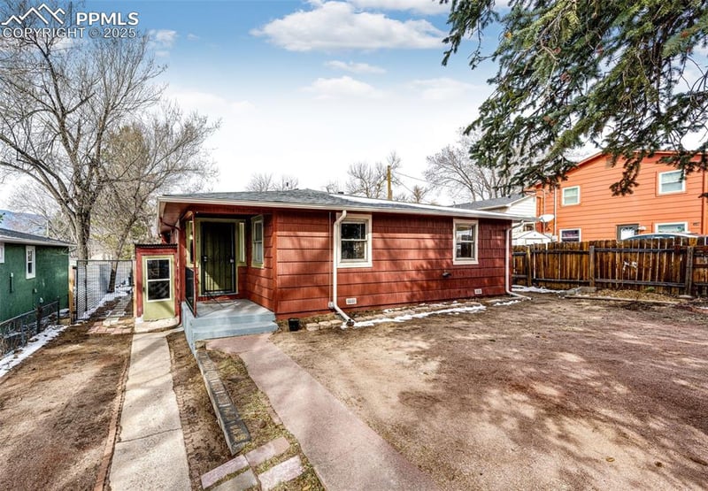 1124 Iowa Ave, Colorado Springs, CO 80909