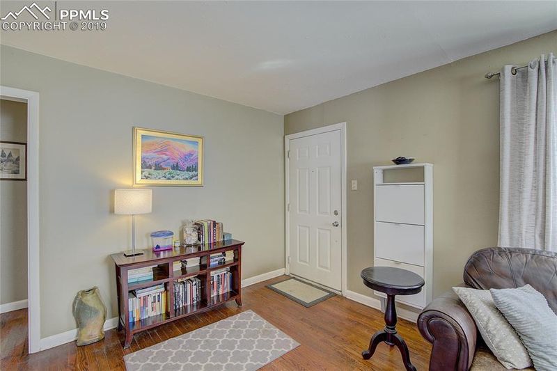 1124 N Meade Ave, Colorado Springs, CO 80909