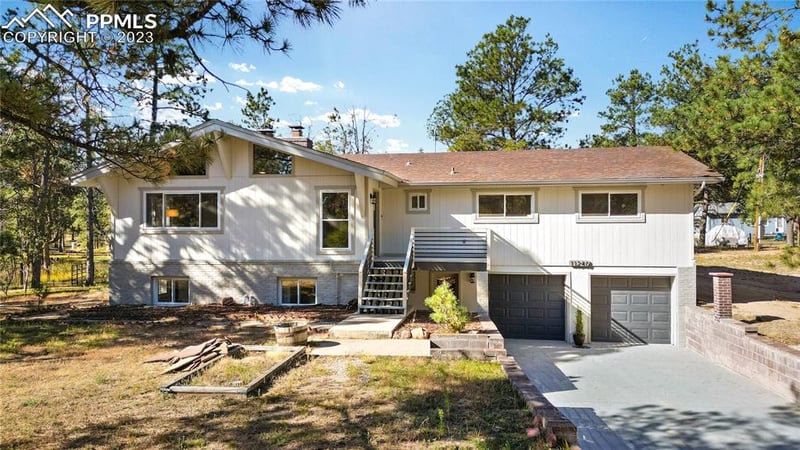 11240 Fawn Ln, Colorado Springs, CO 80908