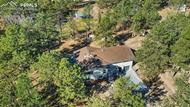 11240 Fawn Ln, Colorado Springs, CO 80908