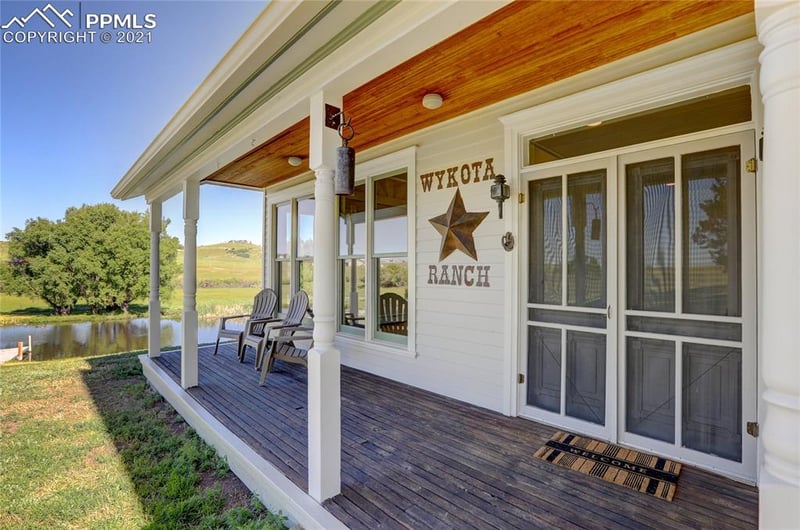 11245 E Palmer Divide Ave, Larkspur, CO 80118