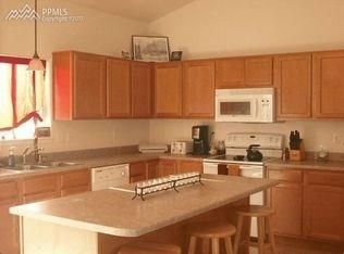 11255 Falling Star Rd, Colorado Springs, CO 80817