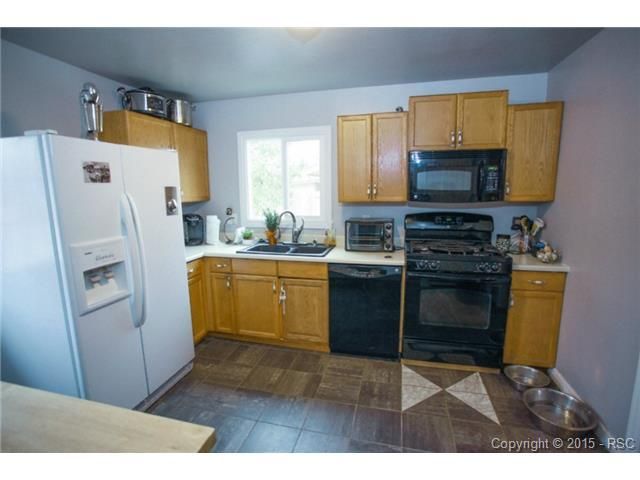 1128 Montrose St, Colorado Springs, CO 80905