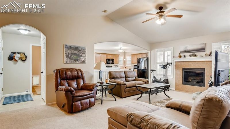 11280 Falling Star Rd, Fountain, CO 80817