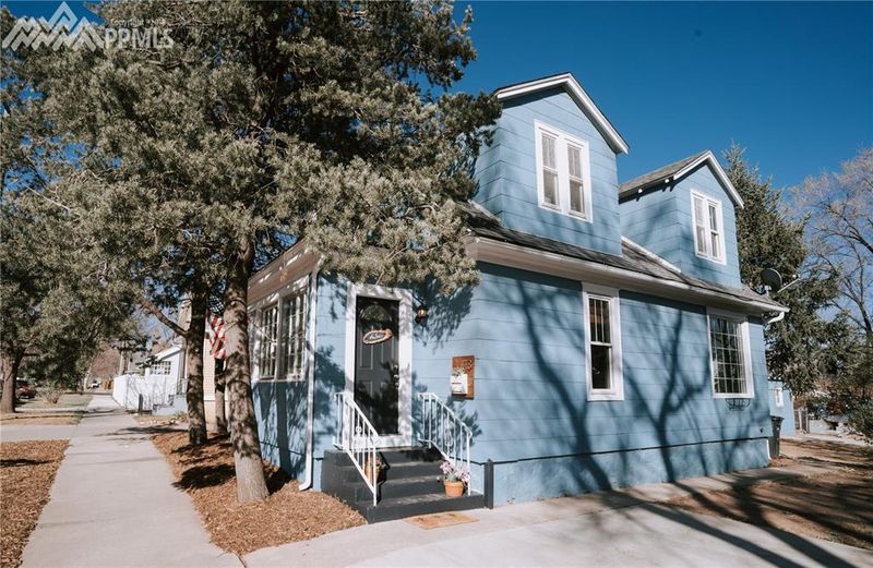 113 S 11th St, Colorado Springs, CO 80904