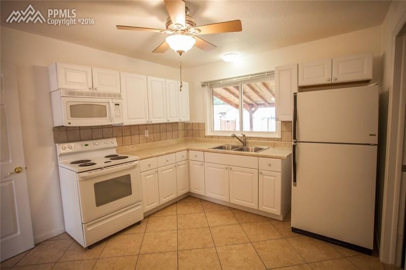 113 Doris Dr, Colorado Springs, CO 80911