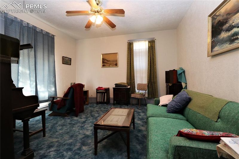 1130 Berkley Ave, Pueblo, CO 81004