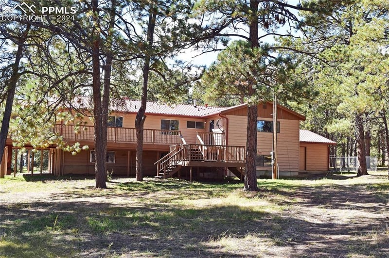 11325 Fawn Ln, Colorado Springs, CO 80908