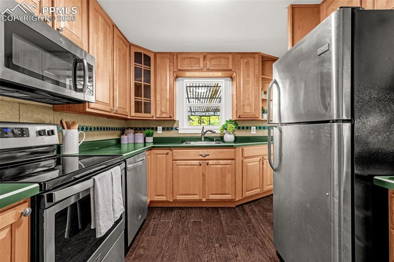 1134 Arcadia St, Colorado Springs, CO 80903