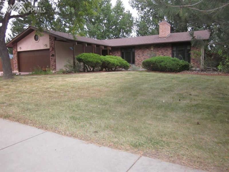 1135 Cenotaph Cir, Colorado Springs, CO 80904