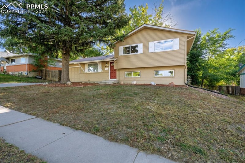 1135 Royale Dr, Colorado Springs, CO 80910