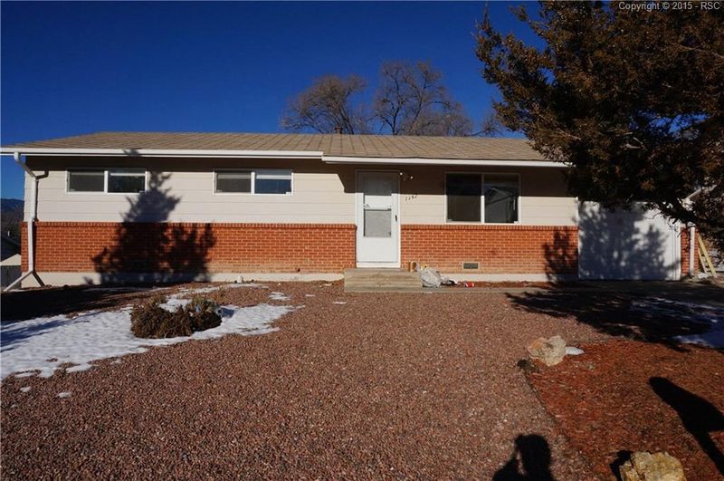 1142 Server Dr, Colorado Springs, CO 80910