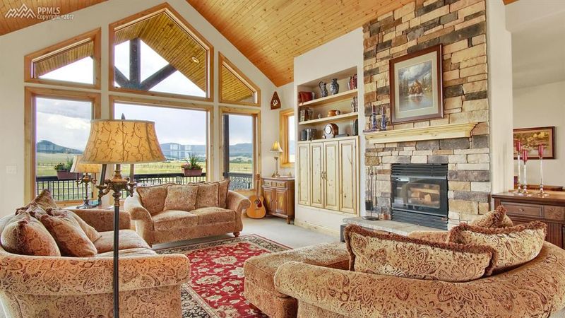 11430 Spruce Mountain Rd, Larkspur, CO 80118