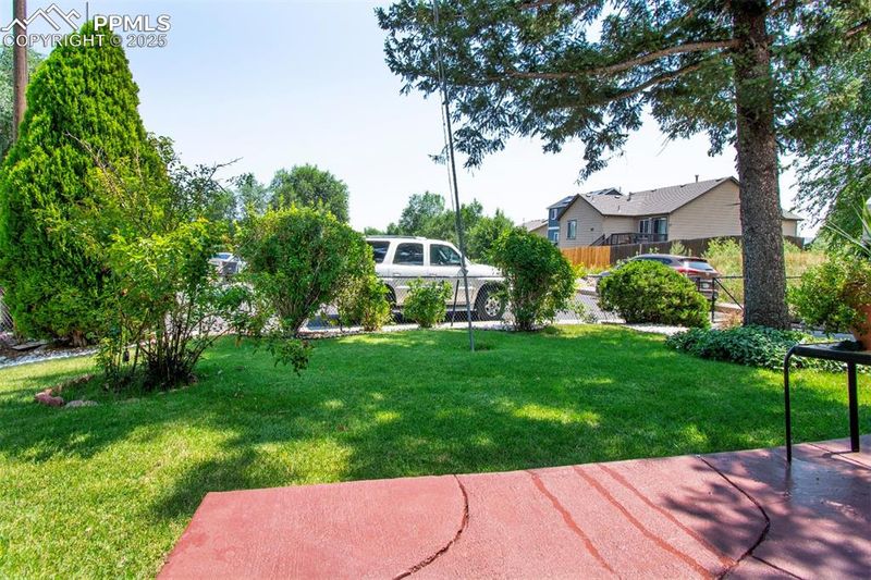 1144 Cambridge Ave, Colorado Springs, CO 80906