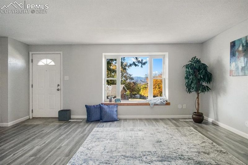 1144 Cree Dr, Colorado Springs, CO 80915