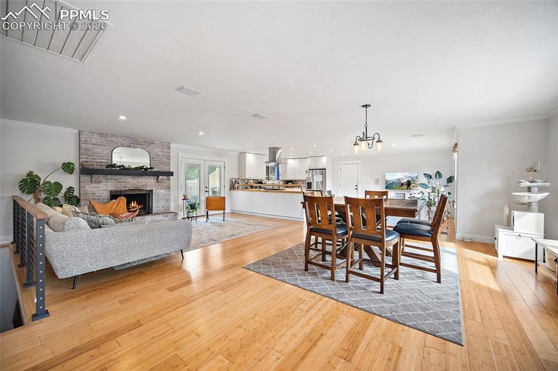 1146 Terrace Rd, Colorado Springs, CO 80904